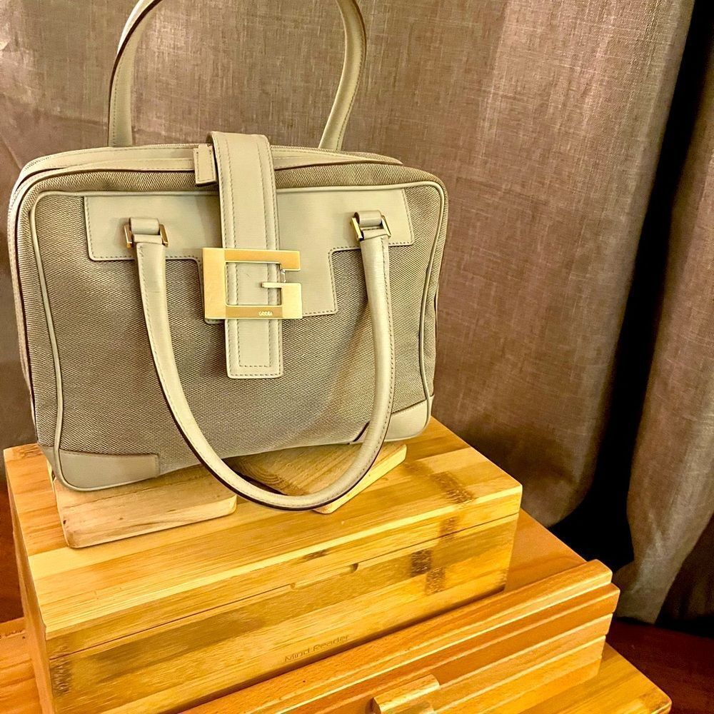 Gucci small canvas Perfect for summer color beige/gray